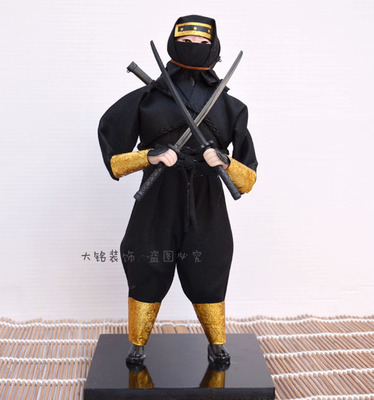 日本武士摆件图片