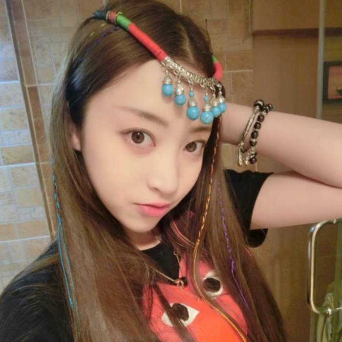 美女照片190张妹子高清真实生活照微信女人性感照片