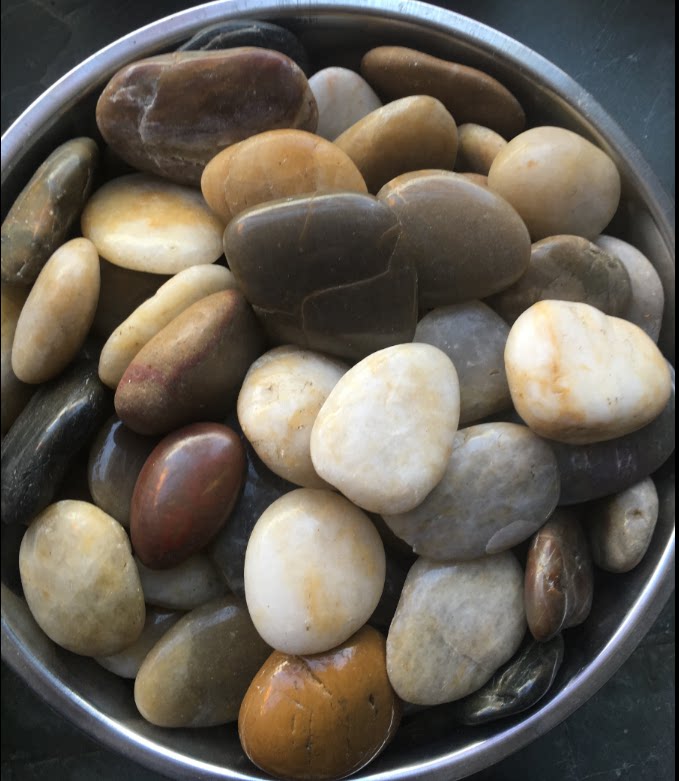 海南雨花石鹅卵石天然五彩石小石子彩色石头鱼缸彩石批发园林装饰