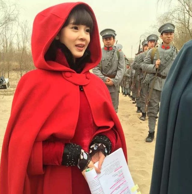 长款 无心法师岳绮罗同款大红色 斗篷 毛呢长外套大衣复古小红帽