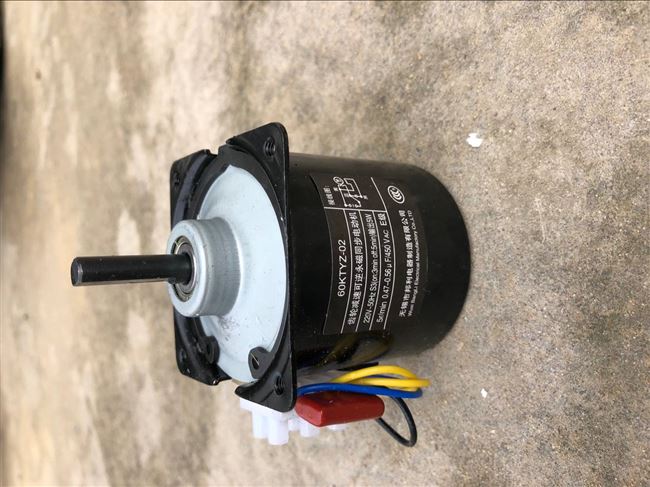 k7管香肠机电动马达商用汇电牌7用电机广州汇利专管y烤肠机利机