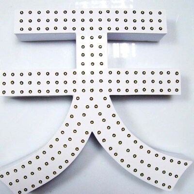 定制加工发光字字壳 外露冲孔字壳 不锈钢m发光字字壳 烤漆字壳.