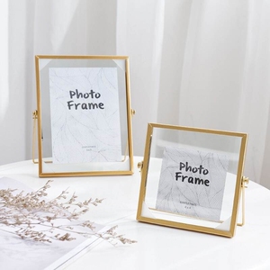 北欧简约现代铁艺相框架摆件ins风卧室房间桌面创意玻璃画框摆设