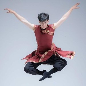 少数民族服装男装