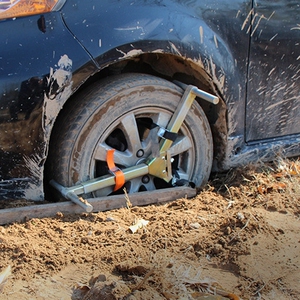 汽车用品脱困器神器户外自驾自救轿车脱困板越野车防陷防滑链履带