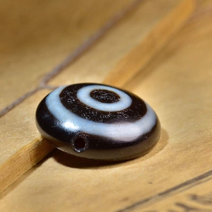 西藏天珠佛眼羊板眼至纯功德智慧风化真品护佑石页岩玉髓玛瑙