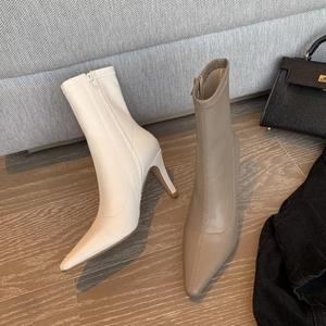2021年秋冬季韩版新款女靴子高跟时尚奶茶色弹力皮超软短筒鞋子