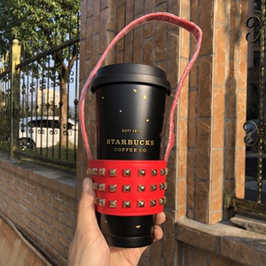 2020星巴克杯子圣诞红酷黑铆钉黑金不锈钢随行杯保温水杯手提杯套