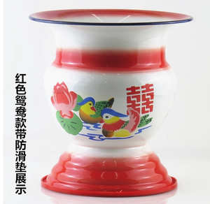 搪瓷尿盆