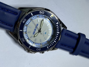 日本原装正品mild seven七星石英男表直径36mm厚11mm夜光指针