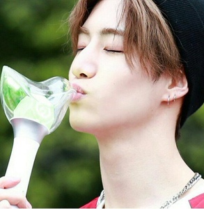 现货got7 应援灯荧光棒 王嘉尔鸟灯鸟宝宝正品手灯周边同款包邮