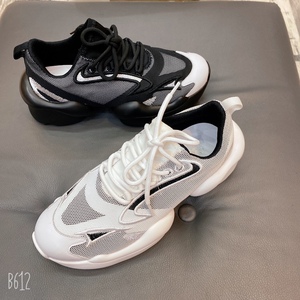 佰利多纳运动鞋