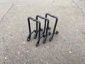 五金凳子现浇板撑筋加固马镫垫块马登水泥钢筋马蹬建筑堆放架落地