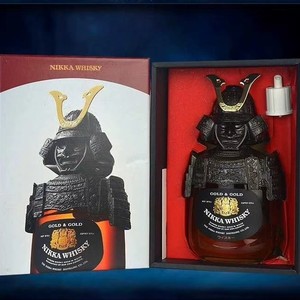 【现货nikka武士】nikka一甲武士威士忌瓶子铁质头像盔甲日本代购