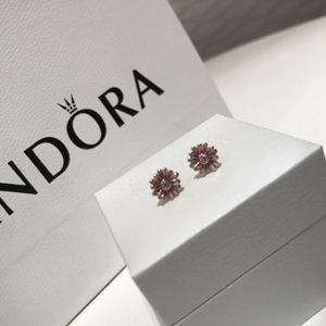 小雏菊耳钉潘多拉