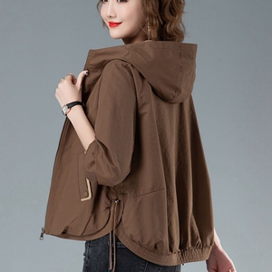 中年妈妈小外套女短款春秋时尚小个子休闲上衣短装35-40-45-50岁