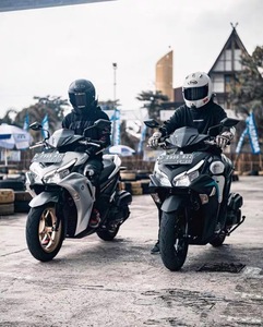 二手摩托车进口雅马哈nvx155本田小龟50电喷水冷比亚乔代步踏板车