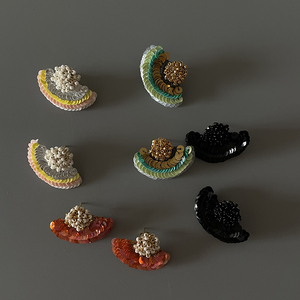 der wald原创手作自制绿色红色黑色拼色扇形钉珠耳钉耳夹