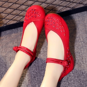 老北京布鞋女婚鞋红色秀禾鞋中式民族风绣花鞋广场舞鞋牛筋底单鞋