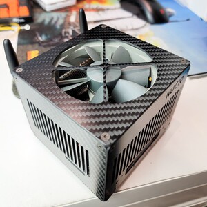 nuc8散热碳纤维改装台式机白色风扇itx机箱新款上市特价包邮