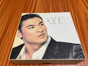 刘德华 继续谈情新曲+精选 香港百代EMI豪华纸盒包装CD+DVD