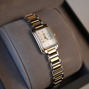 【售出】如果奢vtg/芬迪fendi/orologi方盘女表/日本正品中古