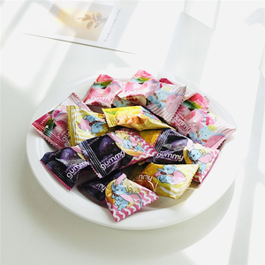 结婚喜糖小牛顿爆浆果味夹心软糖酱心q糖零食水果味糖果散装500g