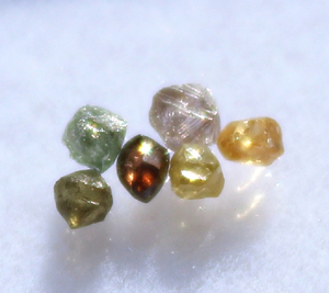 彩钻原石 天然南非钻石标本矿标 六种颜色套装 蓝绿紫橙钻石猫矿