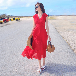 大红色长裙三亚旅游2023新款女海边度假沙滩裙泰国超仙雪纺连衣裙