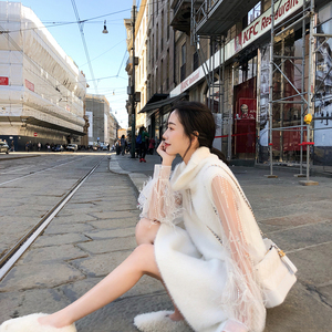 浅梦vivi淘宝卢洁云cariedo 超仙羽毛重工蕾丝袖 水貂绒毛衣 连衣裙