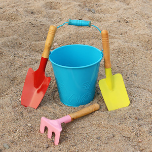 沙滩铲子儿童挖沙子工具铁桶宝宝赶海边玩沙玩具三件套装小孩户外
