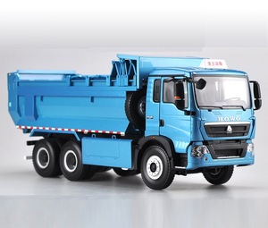 中国重汽豪沃t5g渣土自卸车模型 1:24合金车模 原厂卡车模型 包邮