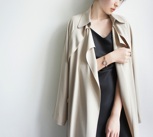 优雅两侧口向日葵411303阿里巴巴为您推荐米卡风衣产品的详细参数