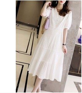 白色棉质裙子收腰