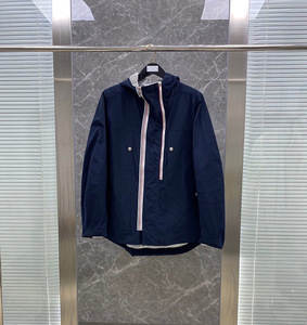 tb夹克2021春秋双拉链四道杠连帽防风外套男ins上衣白色风衣外套