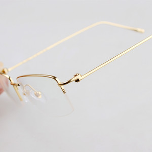 2022新款 奢华金色商务男女近视眼镜框 超轻纯钛半框一体光学镜架