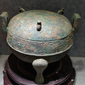 汉代,青铜鼎,东西完整,到代,特价9999元包邮,欢迎进店选购