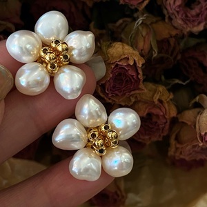 LJW 法式简约气质个性earrings花瓣耳饰天然珍珠编织花朵耳环女式
