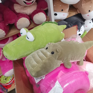 miniso名创优品趴姿鳄鱼公仔毛绒玩偶柔软舒适