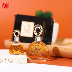 四件包邮 梵克雅宝 初遇van cleef & arpels first 2/5ml q版香水