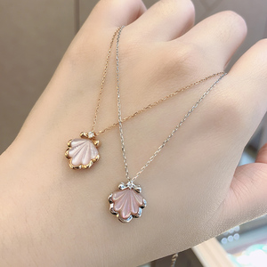 六福珠宝 粉贝母18k玫瑰金贝壳钻石项链 锁骨链 香港专柜直播间