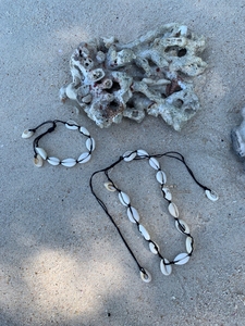 十月和晚非 巴厘岛人手一条的贝壳手工编织项链海岛度假风锁骨链