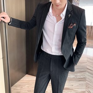 小西装男修身一套韩版帅气