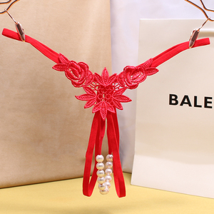 性感内裤女低腰蕾丝本命年红色房事用珍珠按摩开档情趣丁字女裤头