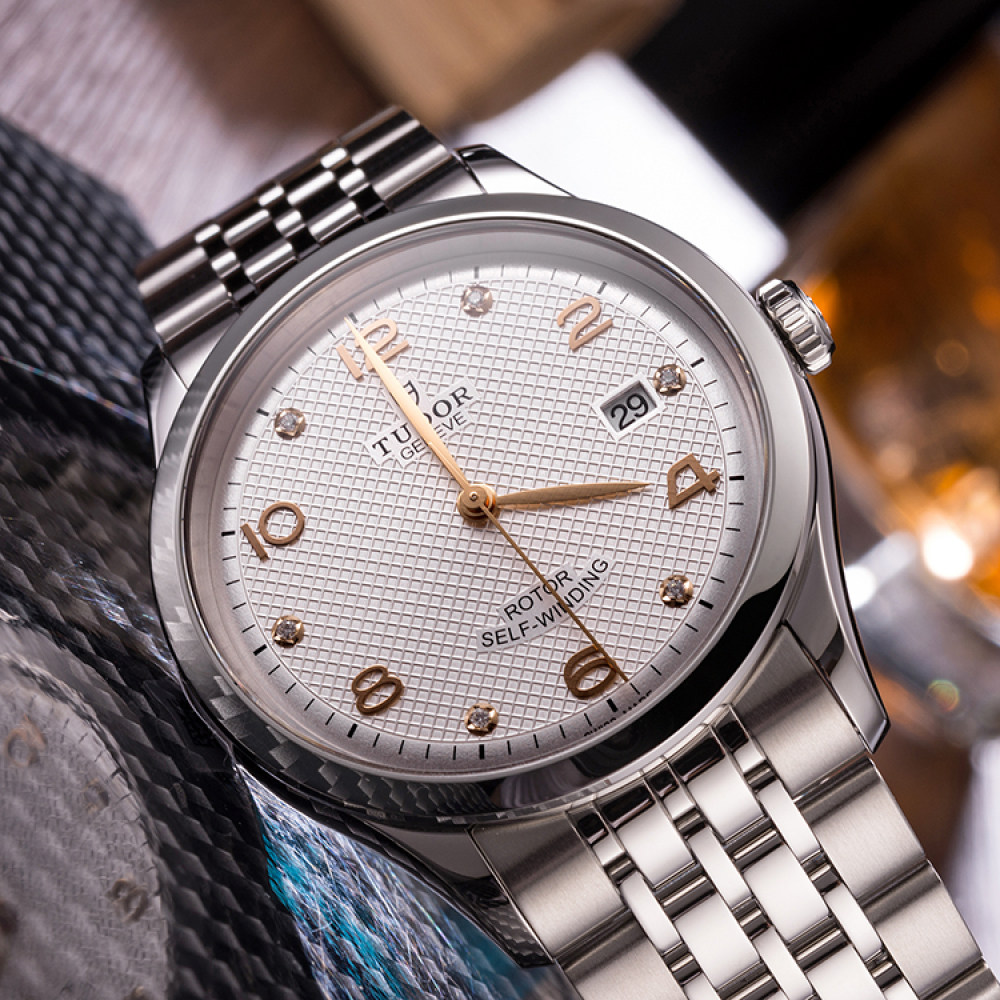 4,帝舵太子日期10颗钻石多少钱