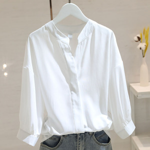 白色V领衬衫女中袖2024夏季新款宽松显瘦百搭设计感七分袖衬衣潮