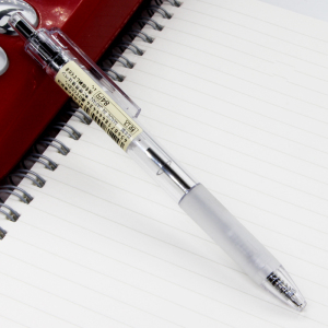 按压透明圆珠笔