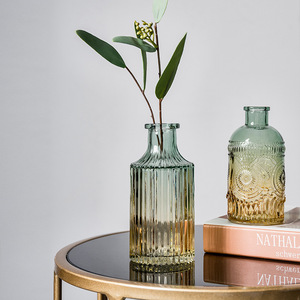 北欧现代简约浮雕玻璃花瓶摆件咖啡店西餐厅桌上个性装饰品摆设品