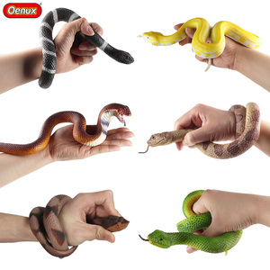 仿真软胶蛇模型儿童玩具爬行两栖动物吓人礼物黄金蟒蛇响尾眼镜蛇