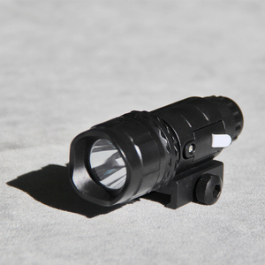 水弹枪改装配件可调节红外线手电筒配套装置通用型男孩战术装备